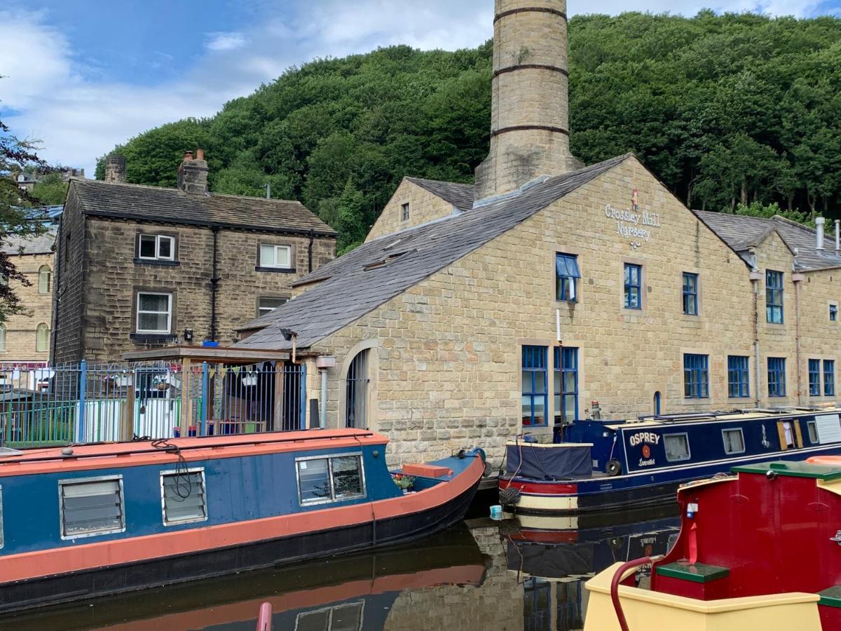 4 Bedroom Period Townhouse In The Heart Of Hebden Hebden Bridge Kültér fotó