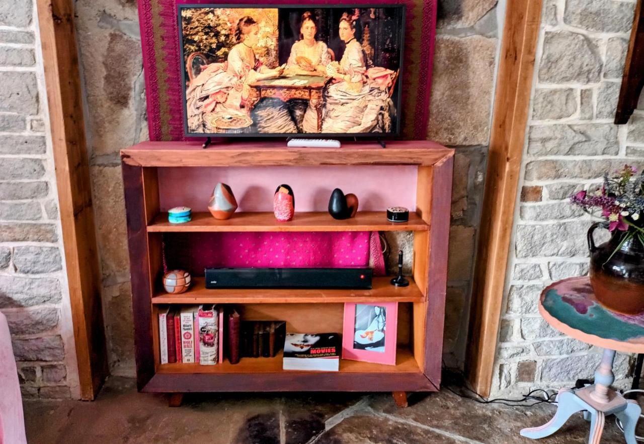 4 Bedroom Period Townhouse In The Heart Of Hebden Hebden Bridge Kültér fotó